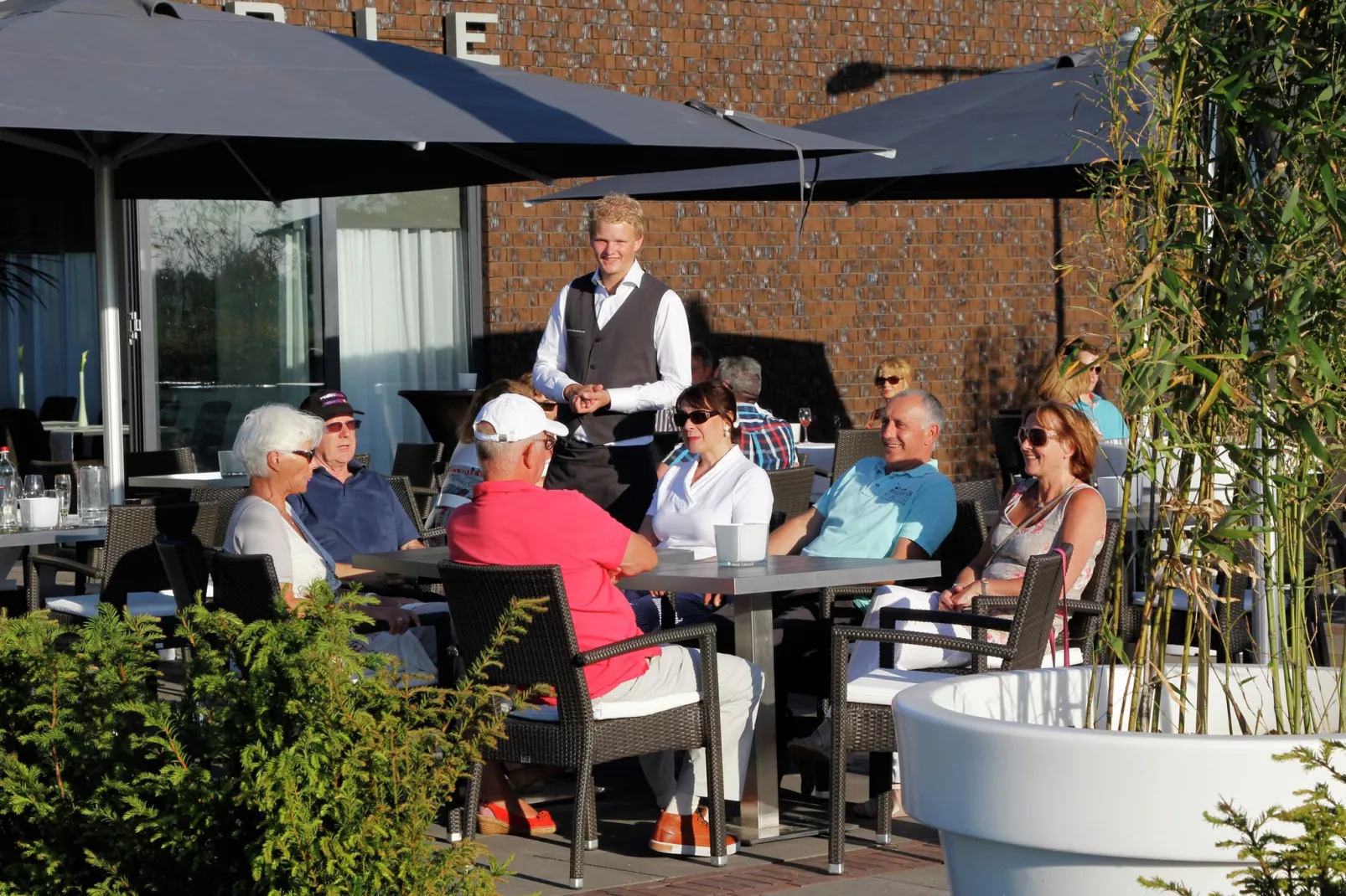 Maaspark Boschmolenplas - Tuinblik-Parkeinrichtungen