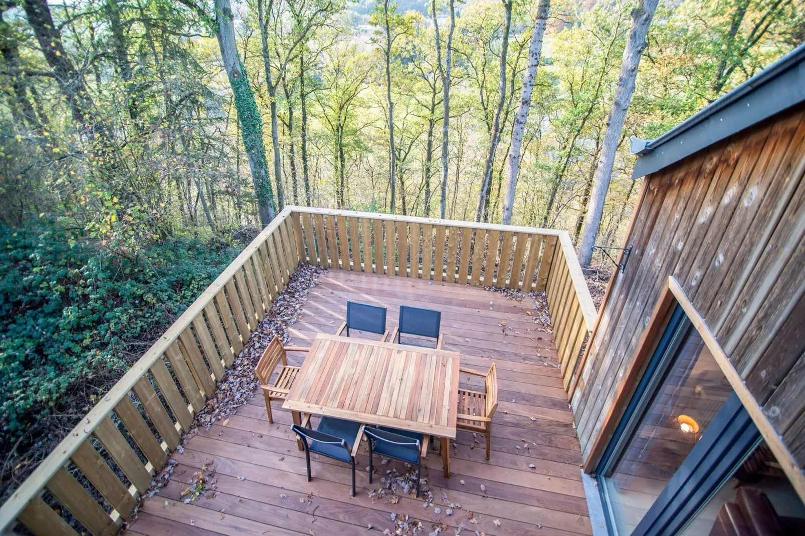 Chant d'Oiseau-Terrace balcony