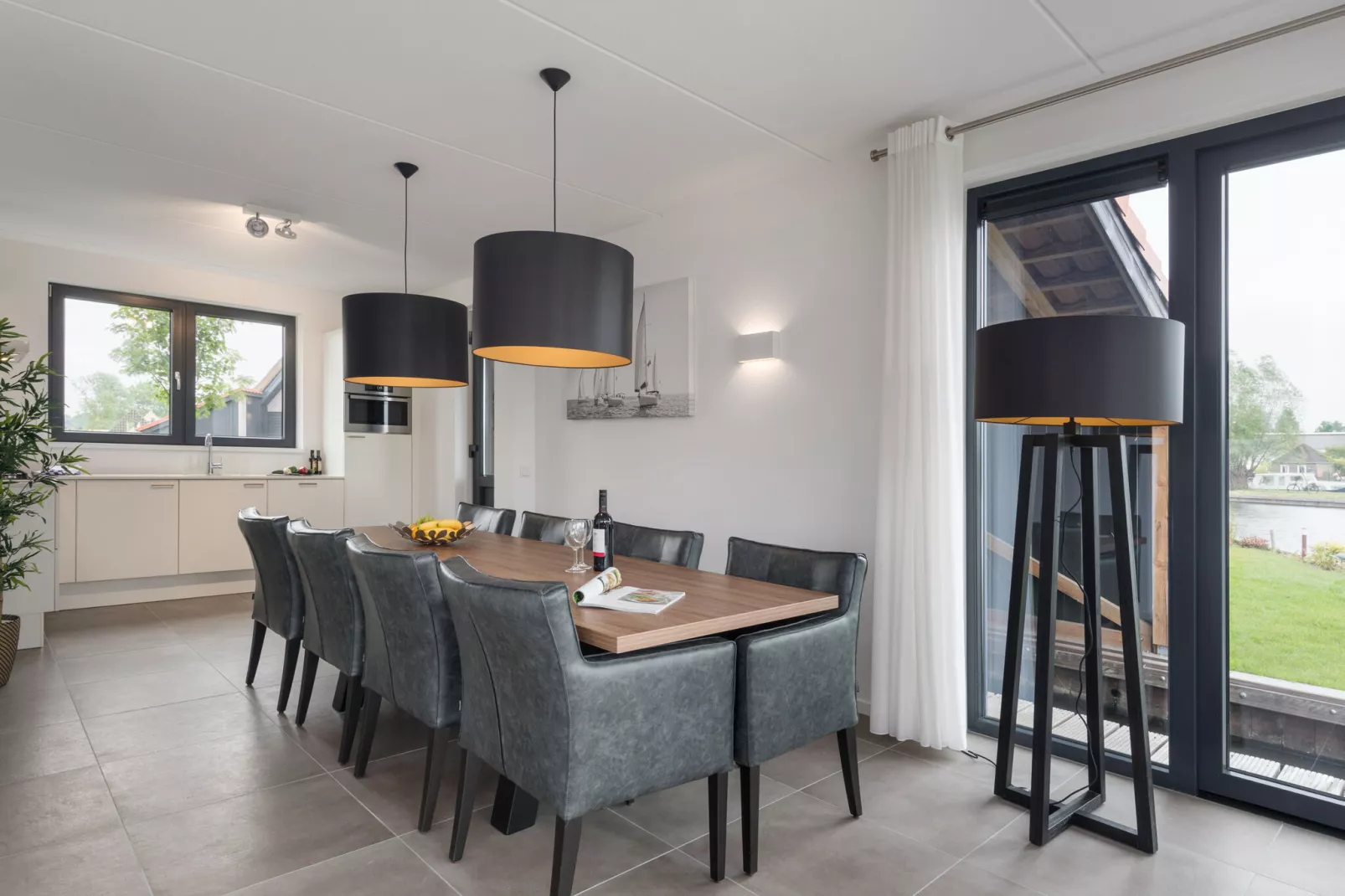Waterstaete Ossenzijl 2-Dining room