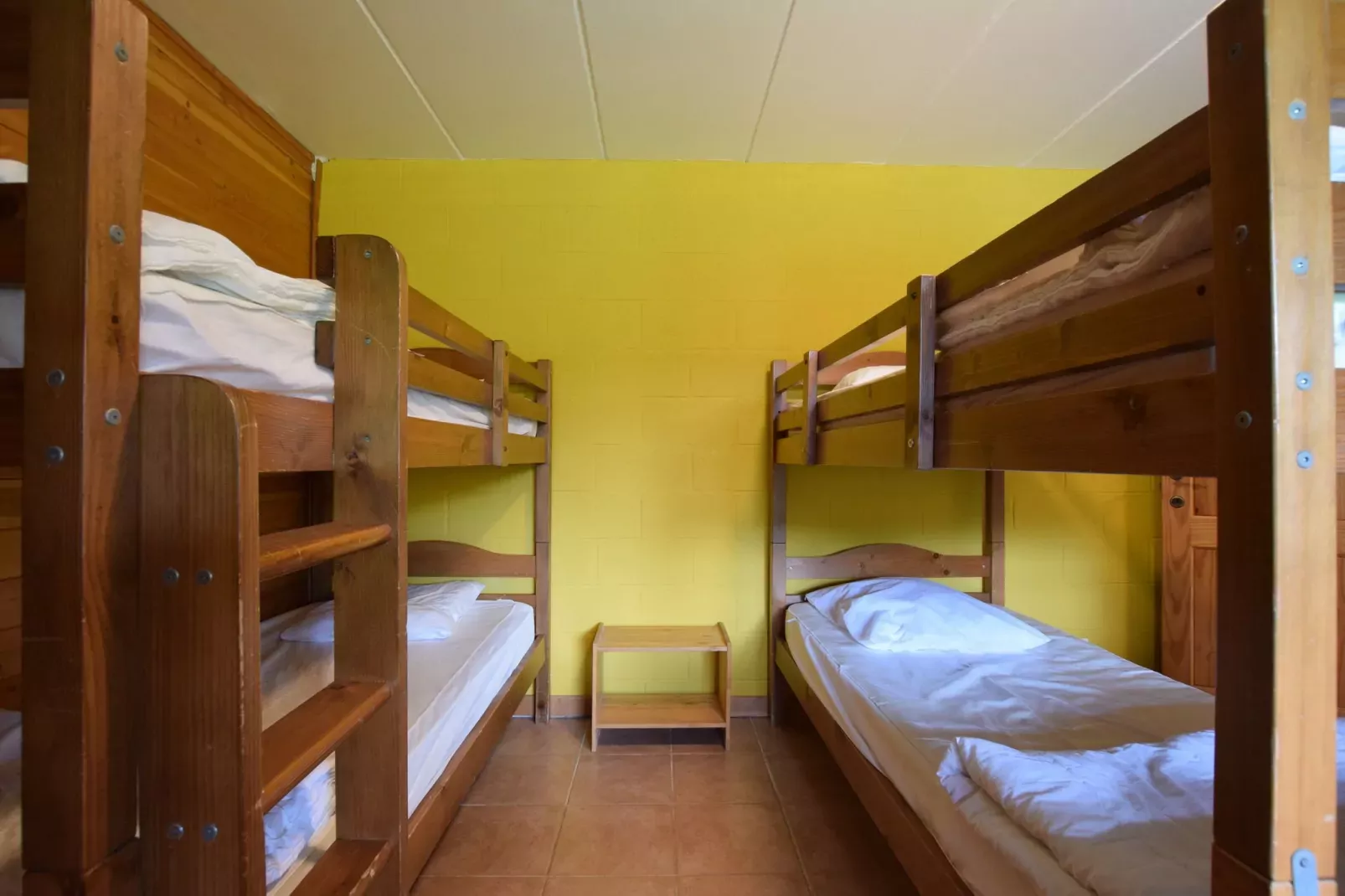 Les Mirettes-Bedroom