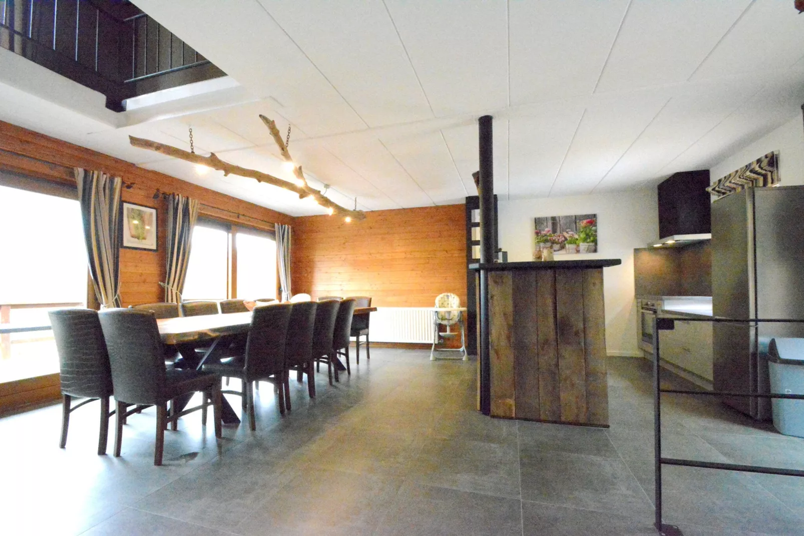 Les Mirettes-Dining room