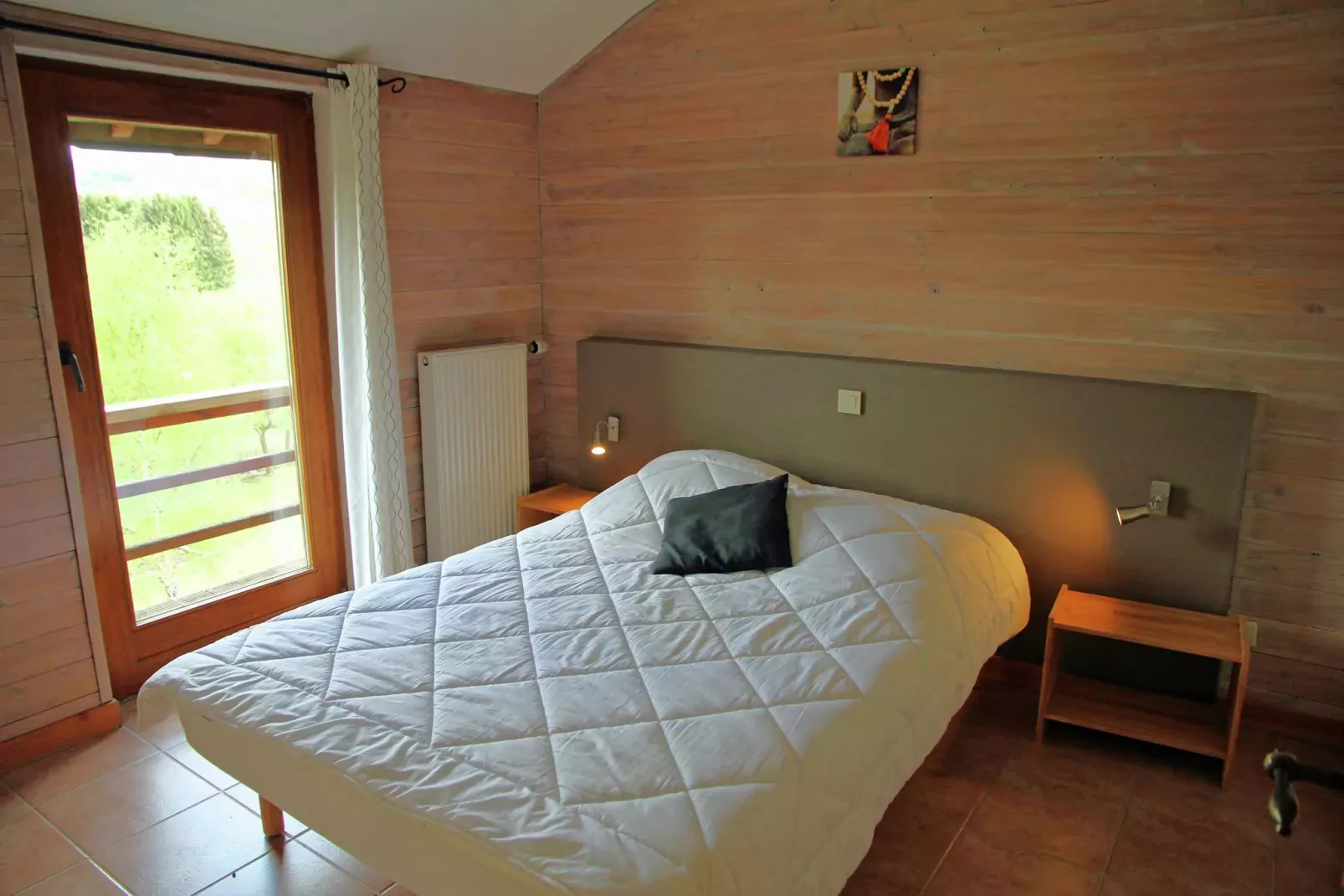 Les Mirettes-Bedroom