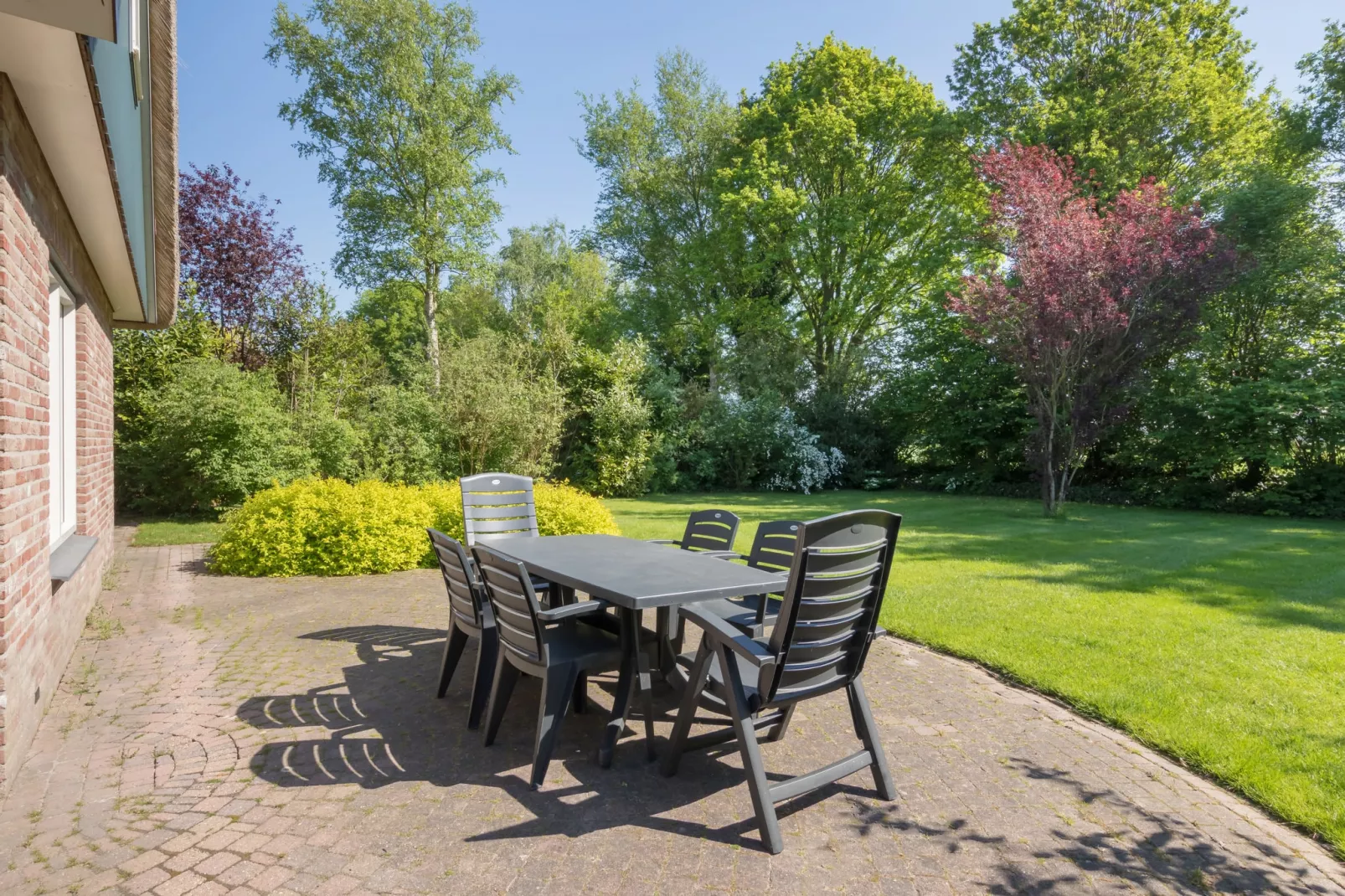 Villapark De Weerribben 1-Gardens summer