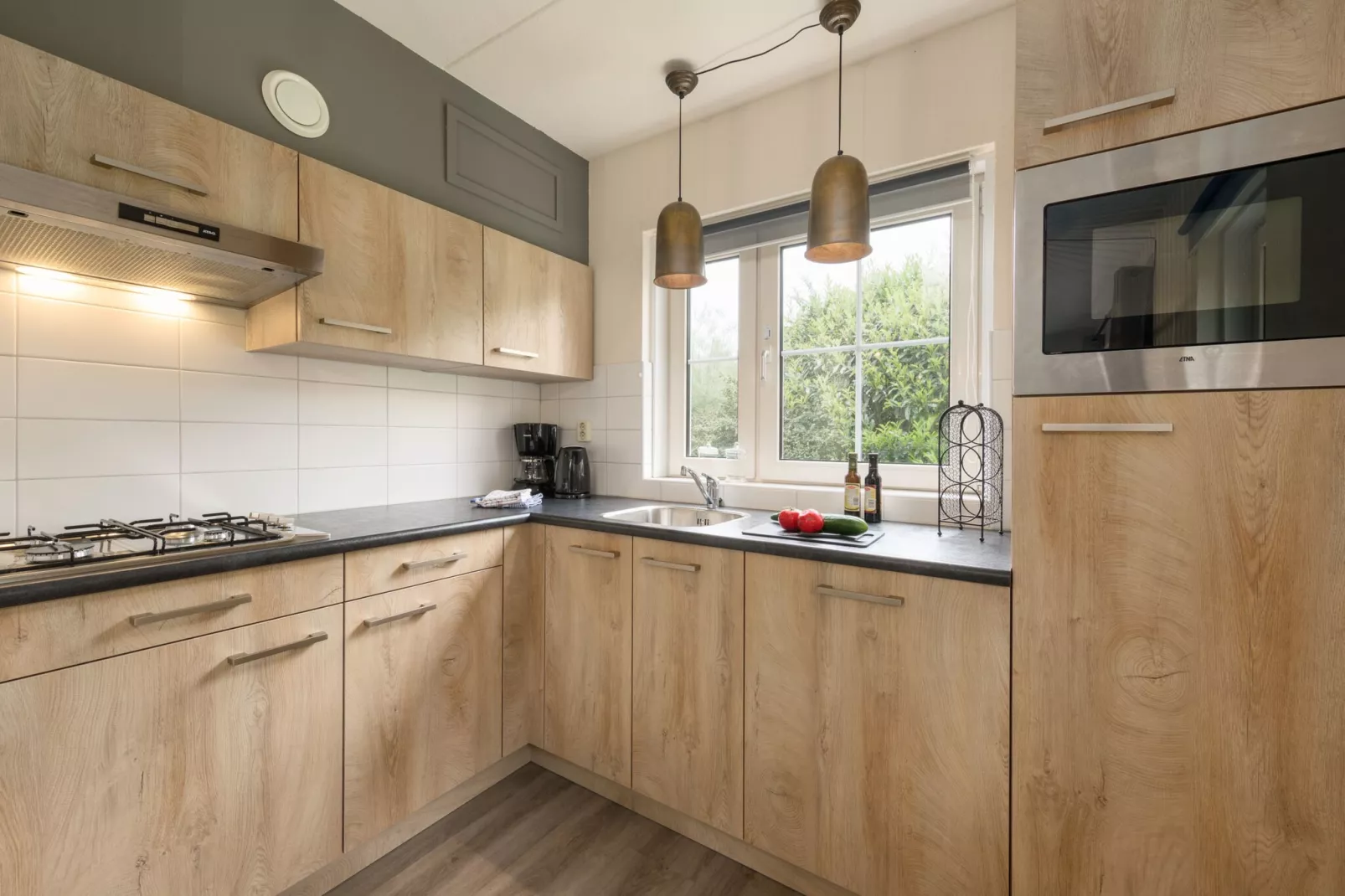 Villapark De Weerribben 3-Kitchen