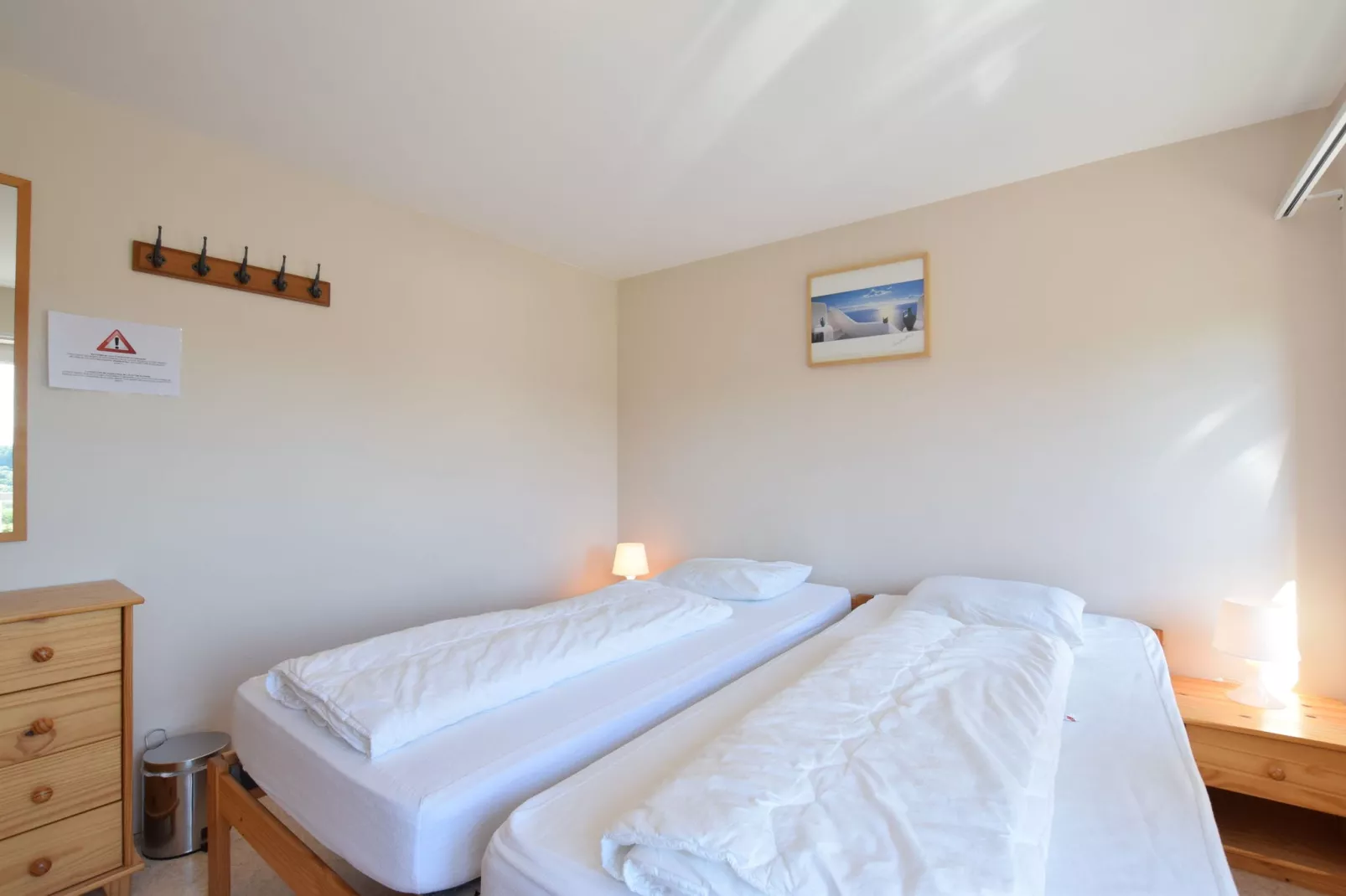 Les Bains 48 p-Bedroom