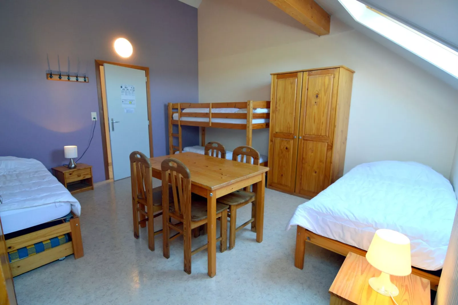 Les Bains 48 p-Bedroom