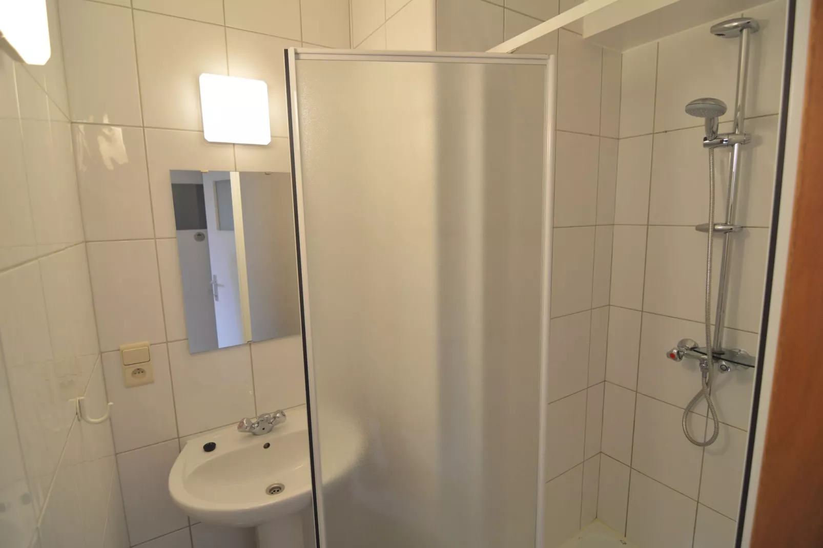 Les Bains 48 p-Bathroom