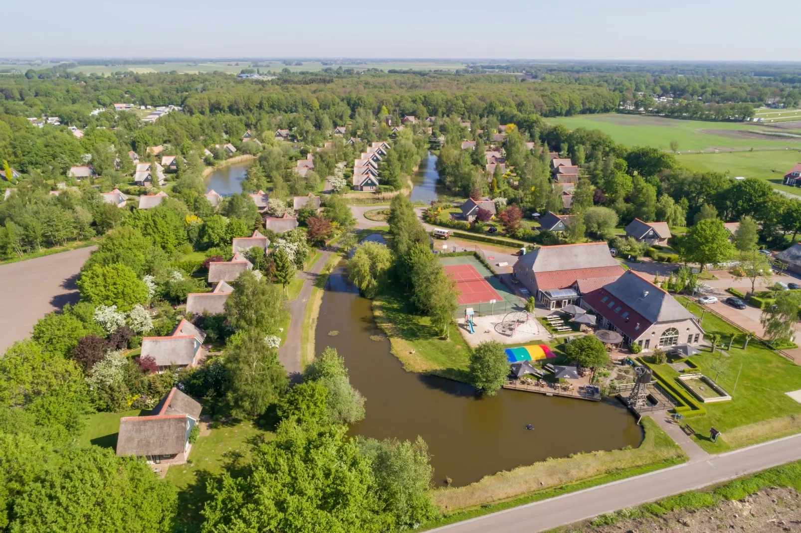 Villapark De Weerribben 3-Park facilities