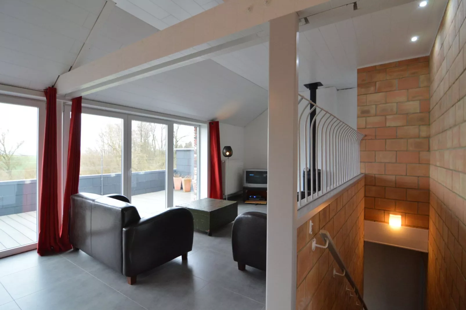 Les secrets du chat-Living room
