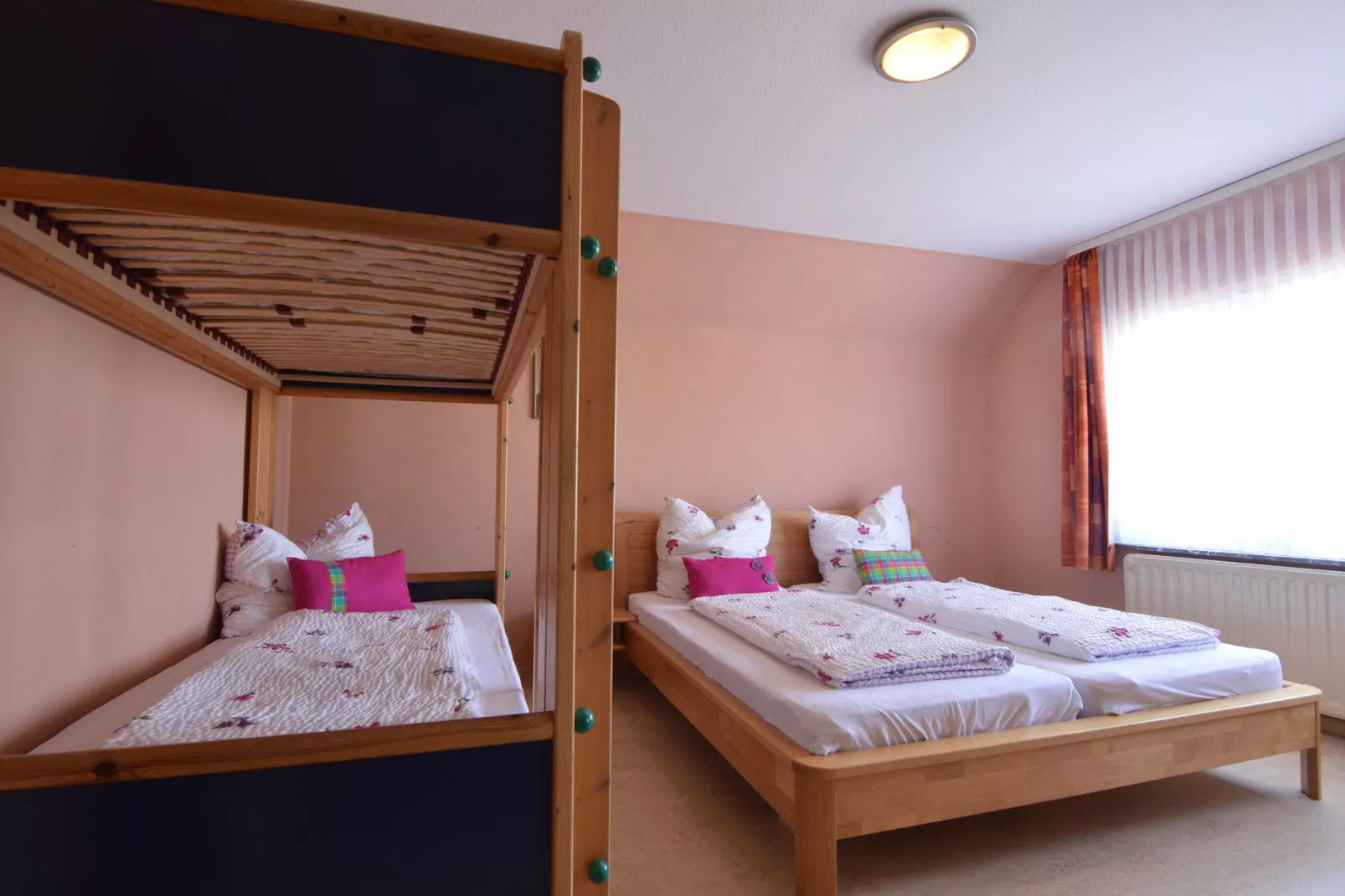 ArT Nika-Schlafzimmer