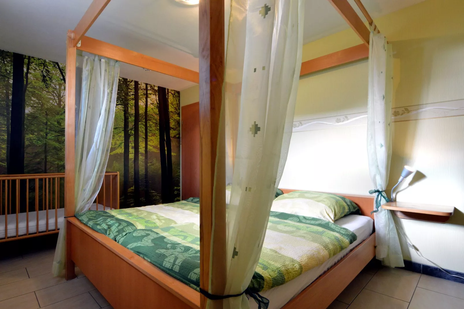 Anna-Bedroom
