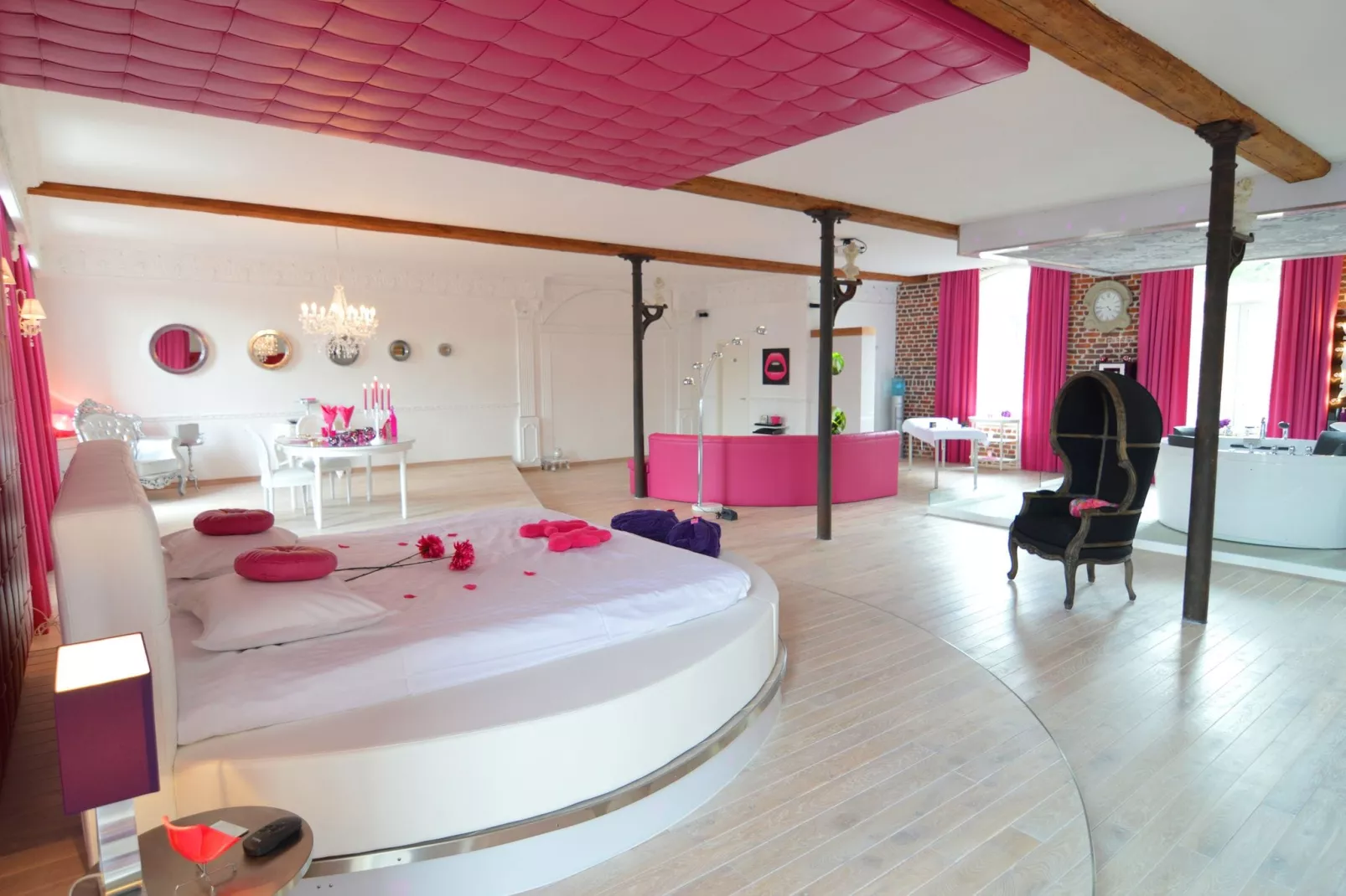 Le baiser d'Angeli-Living room