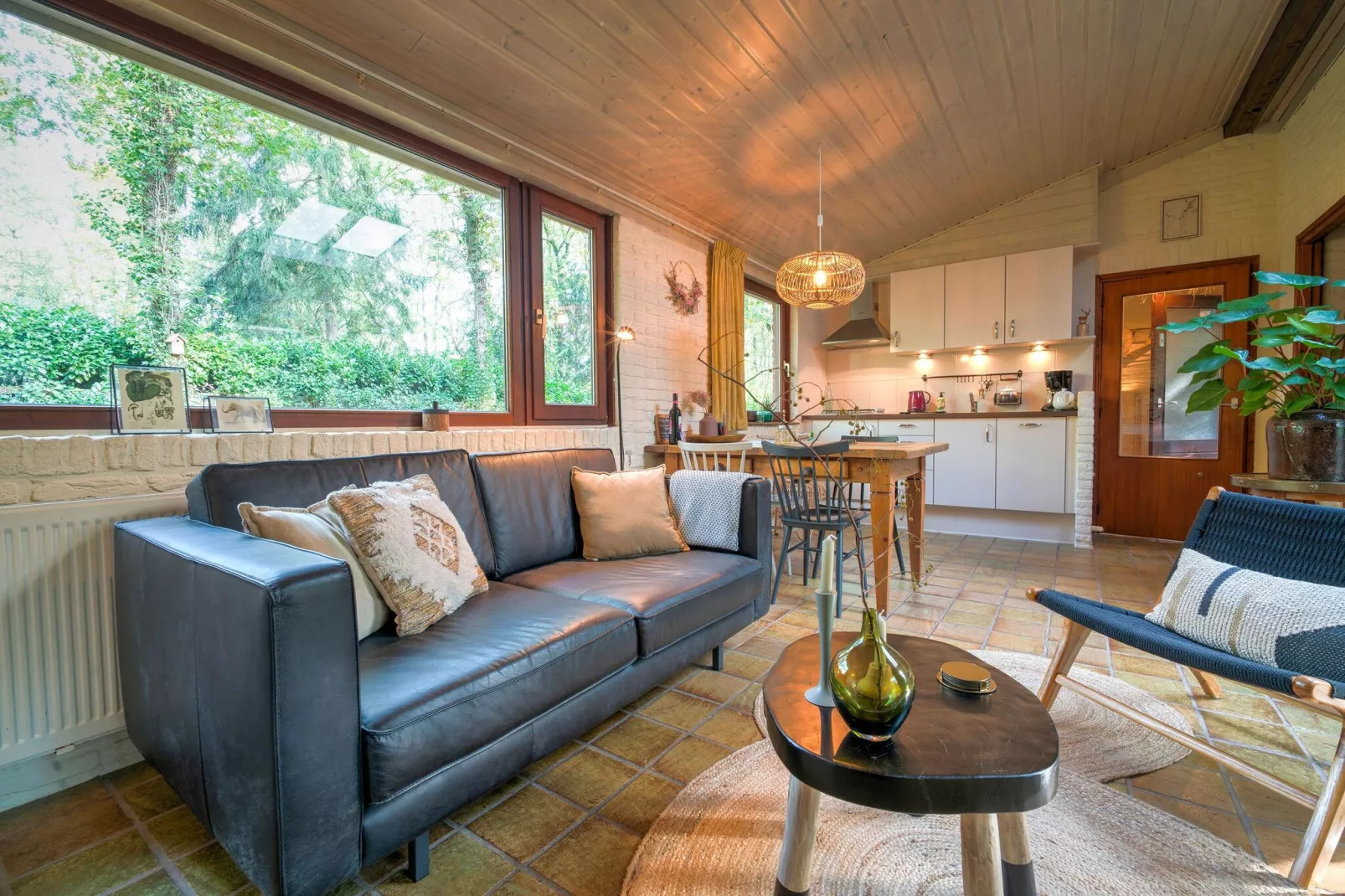 The Forest Cottage-Living room