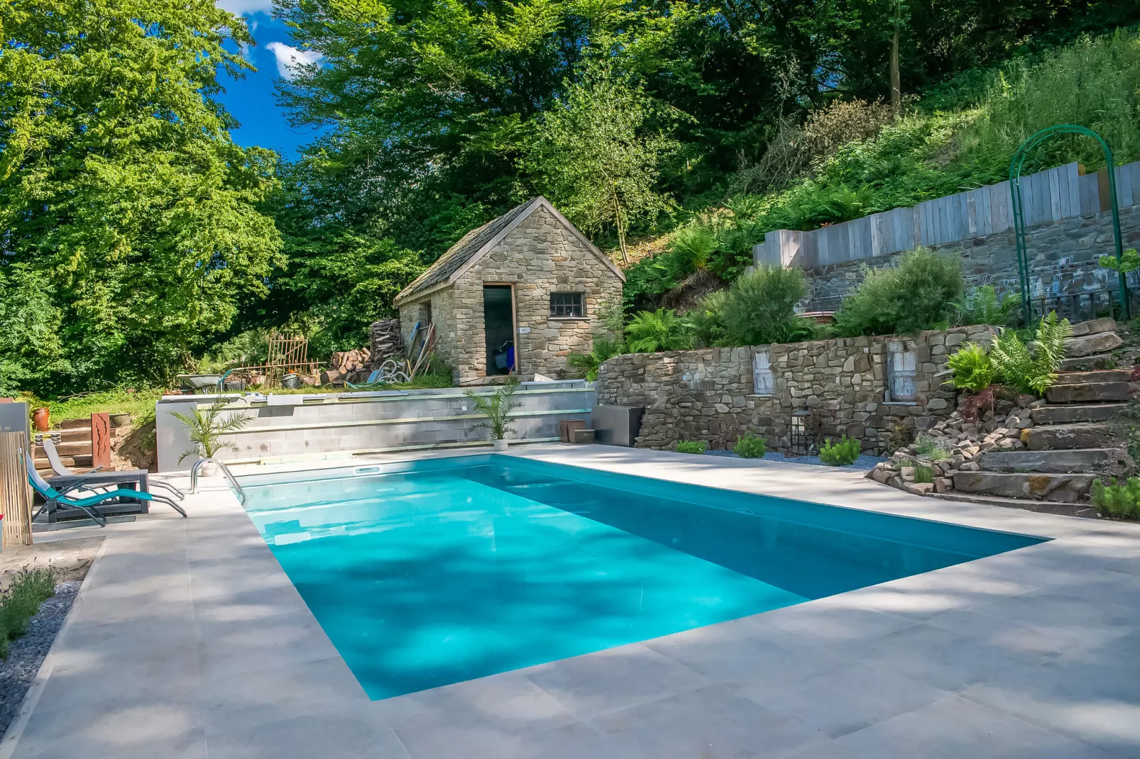 Beautiful home in nature with pool-Piscine