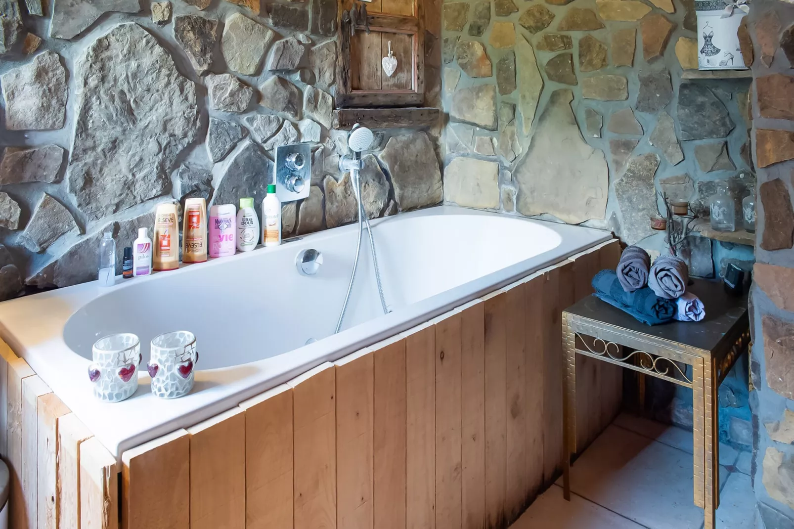 Beautiful home in nature with pool-Salle de bain