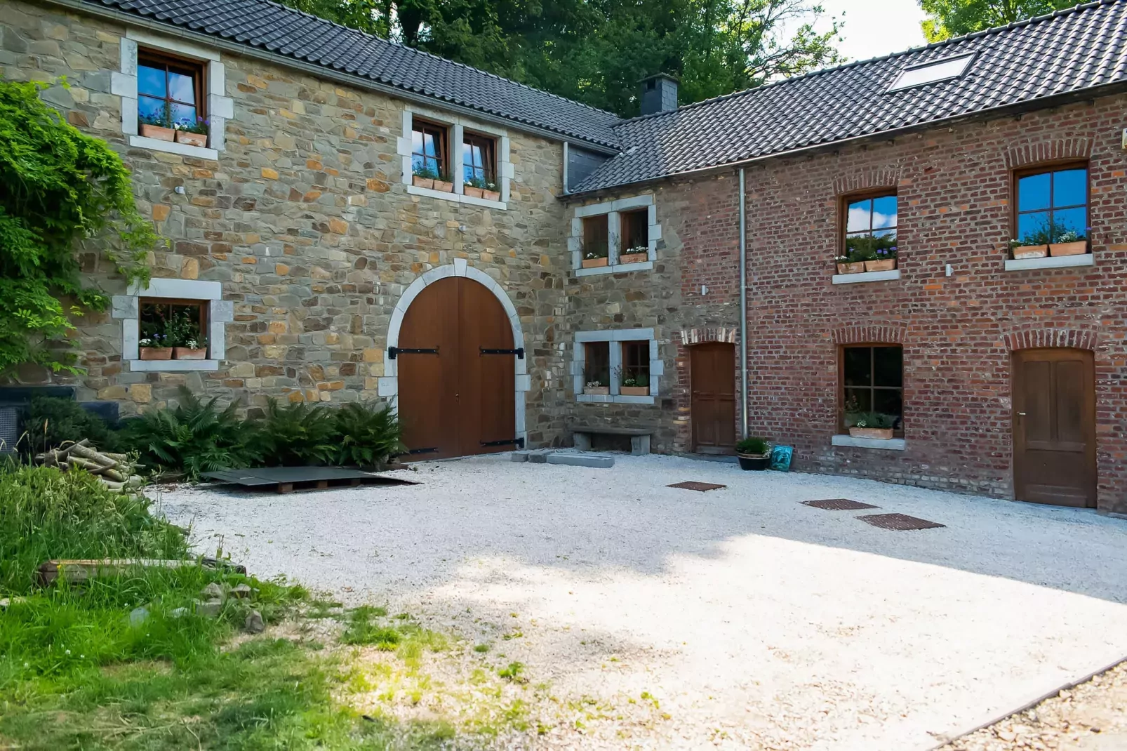 Beautiful home in nature with pool-Extérieur été