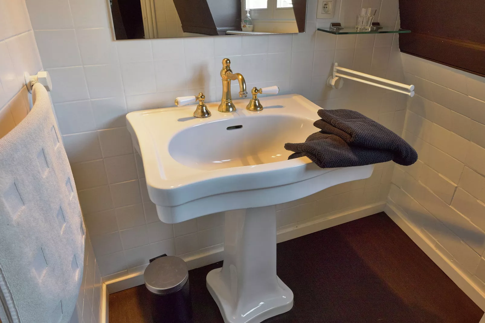 Le Dragon-Bathroom