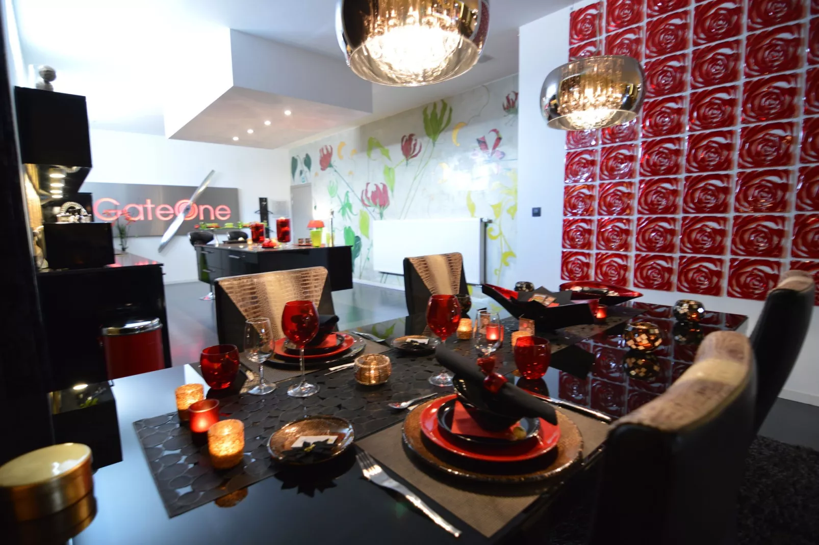 Gate One-Dining room