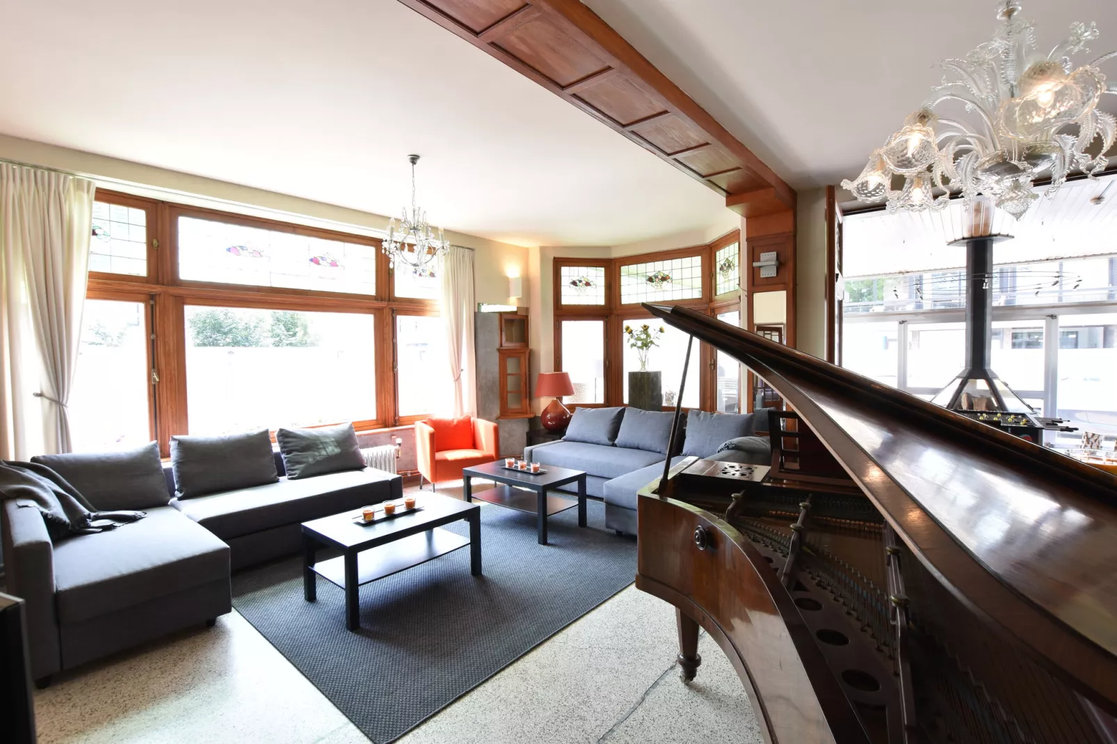 Het huis van Amelie 12  pers maximum-Living room