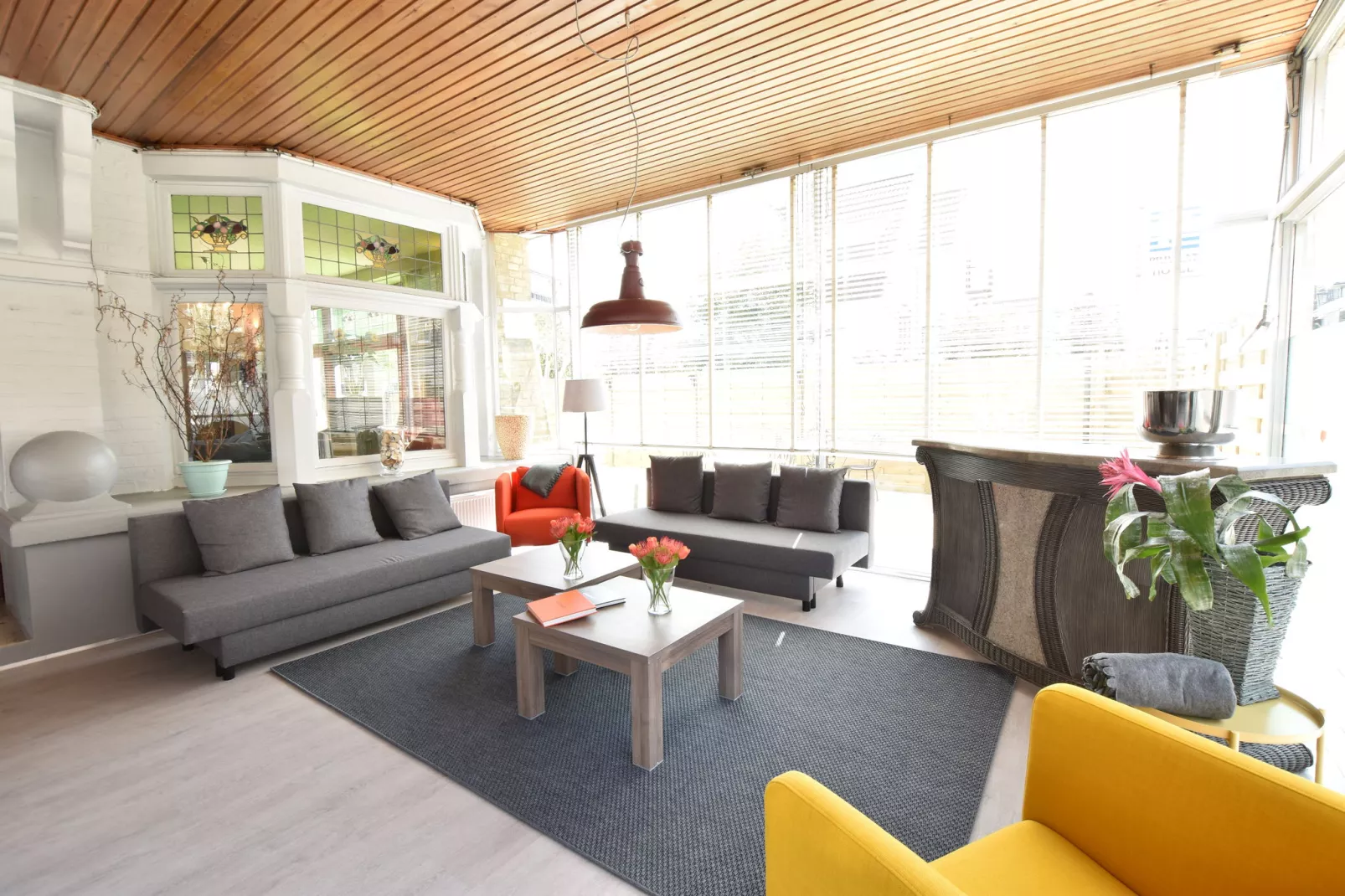 Het huis van Amelie 12  pers maximum-Living room
