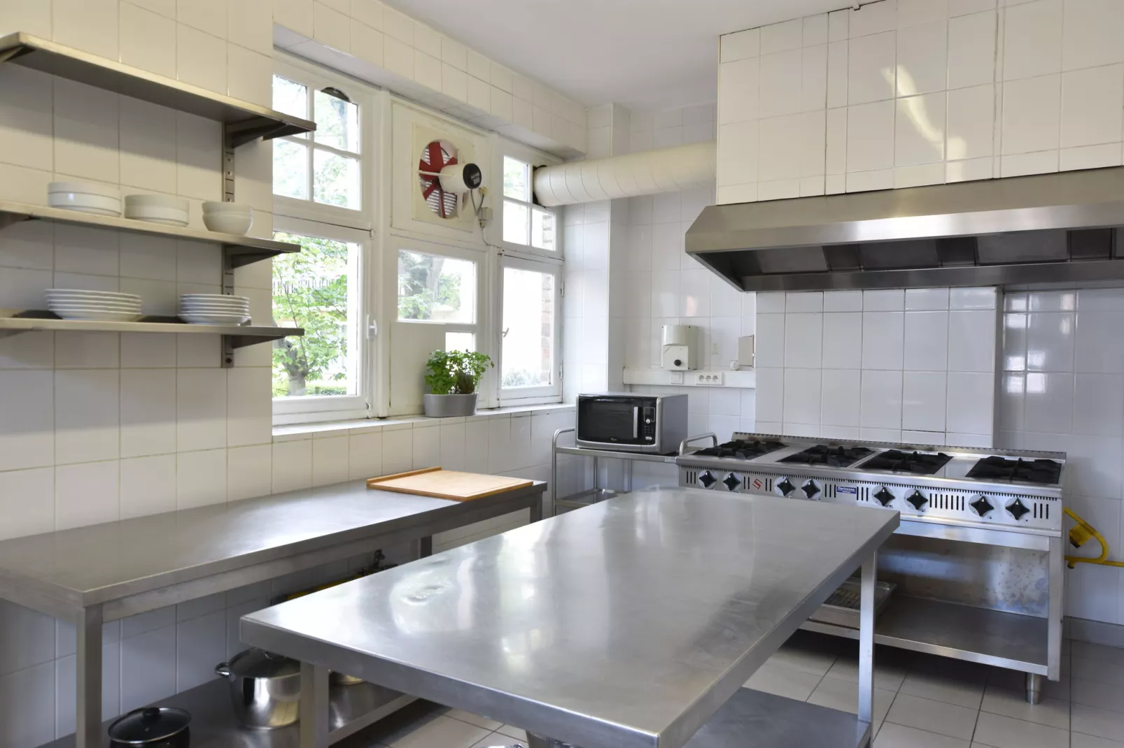 Het huis van Amelie 12  pers maximum-Kitchen