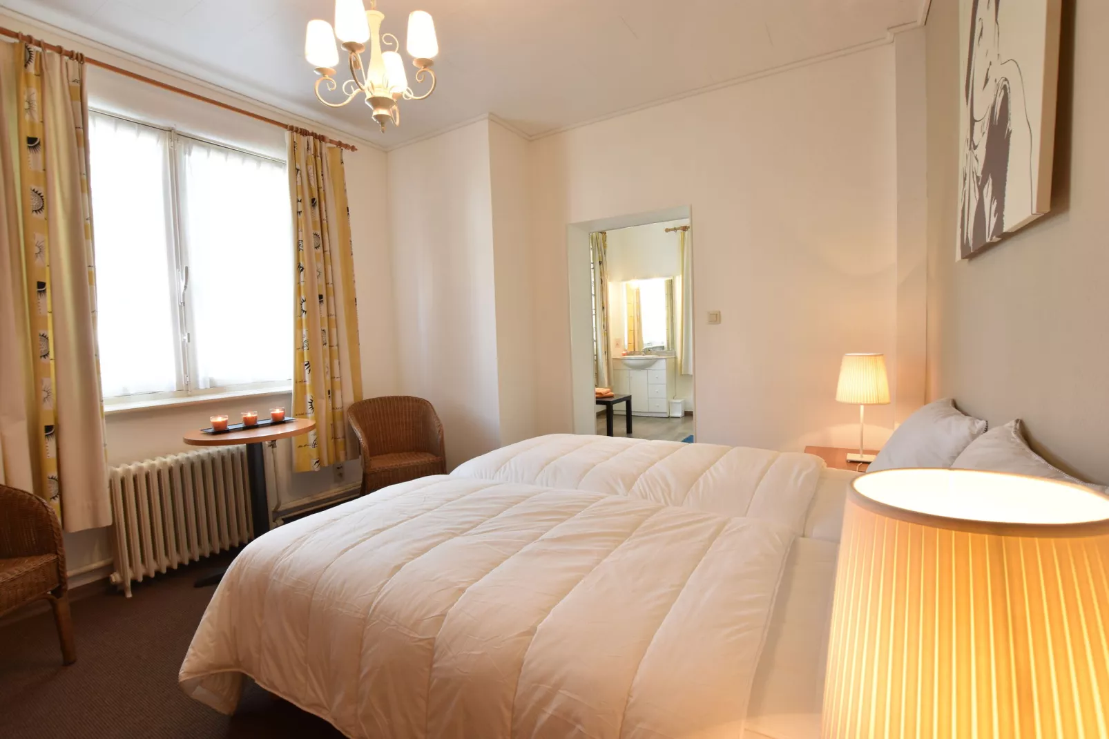 Het huis van Amelie 12  pers maximum-Bedroom