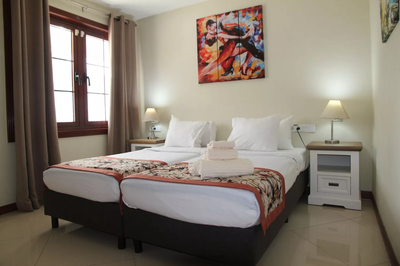 Appartement 3 bedroom-2 bathroom-Bedroom