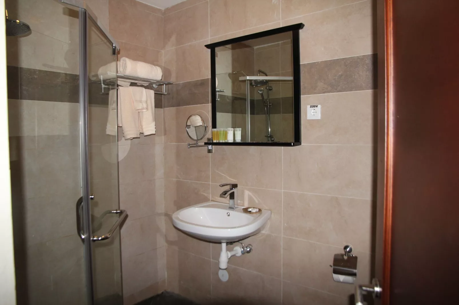 Appartement 3 bedroom-2 bathroom-Bathroom