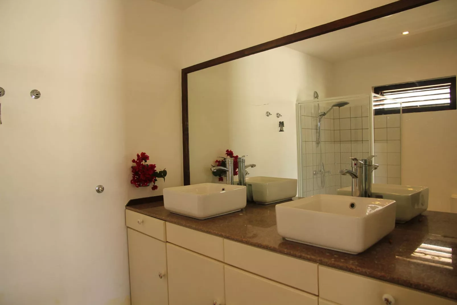 Villa Fleur de Marie-Bathroom