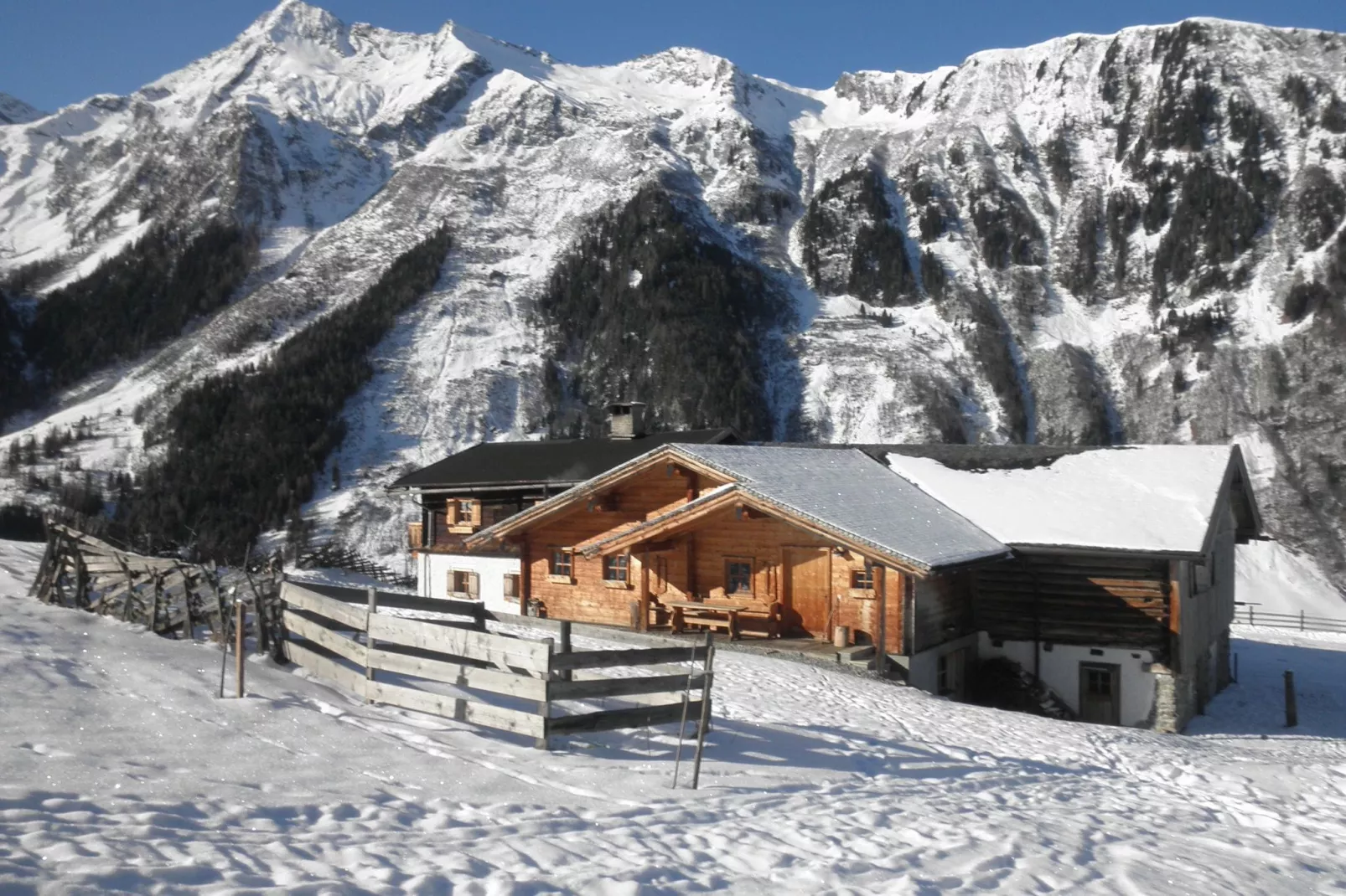 Am Berg-Exterior winter