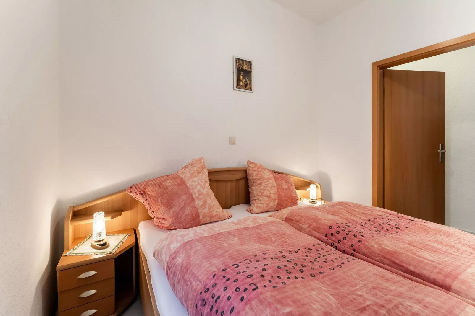Ferien-Weingut Kirch-Bedroom