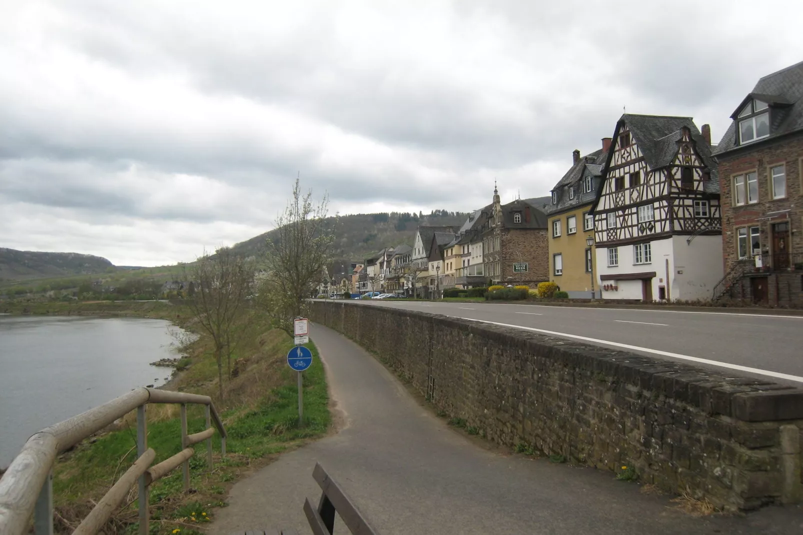 Haus Moselblick-Gebiete Sommer 1 km