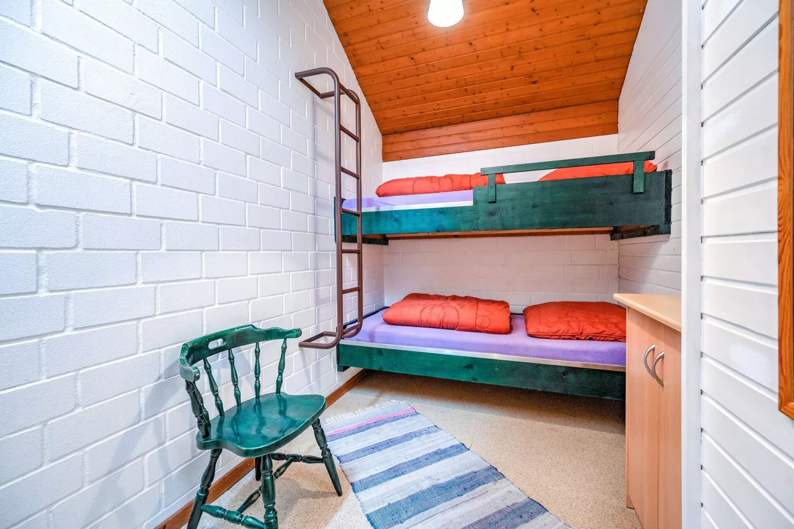 Fuchsbau-Schlafzimmer