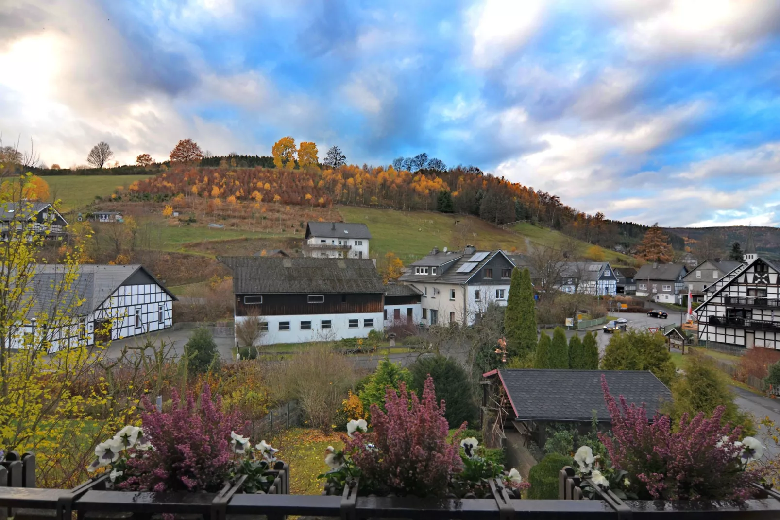 Olsberg-Elpe-View summer