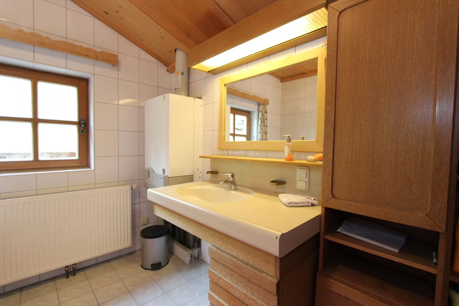 Am Berg-Bathroom