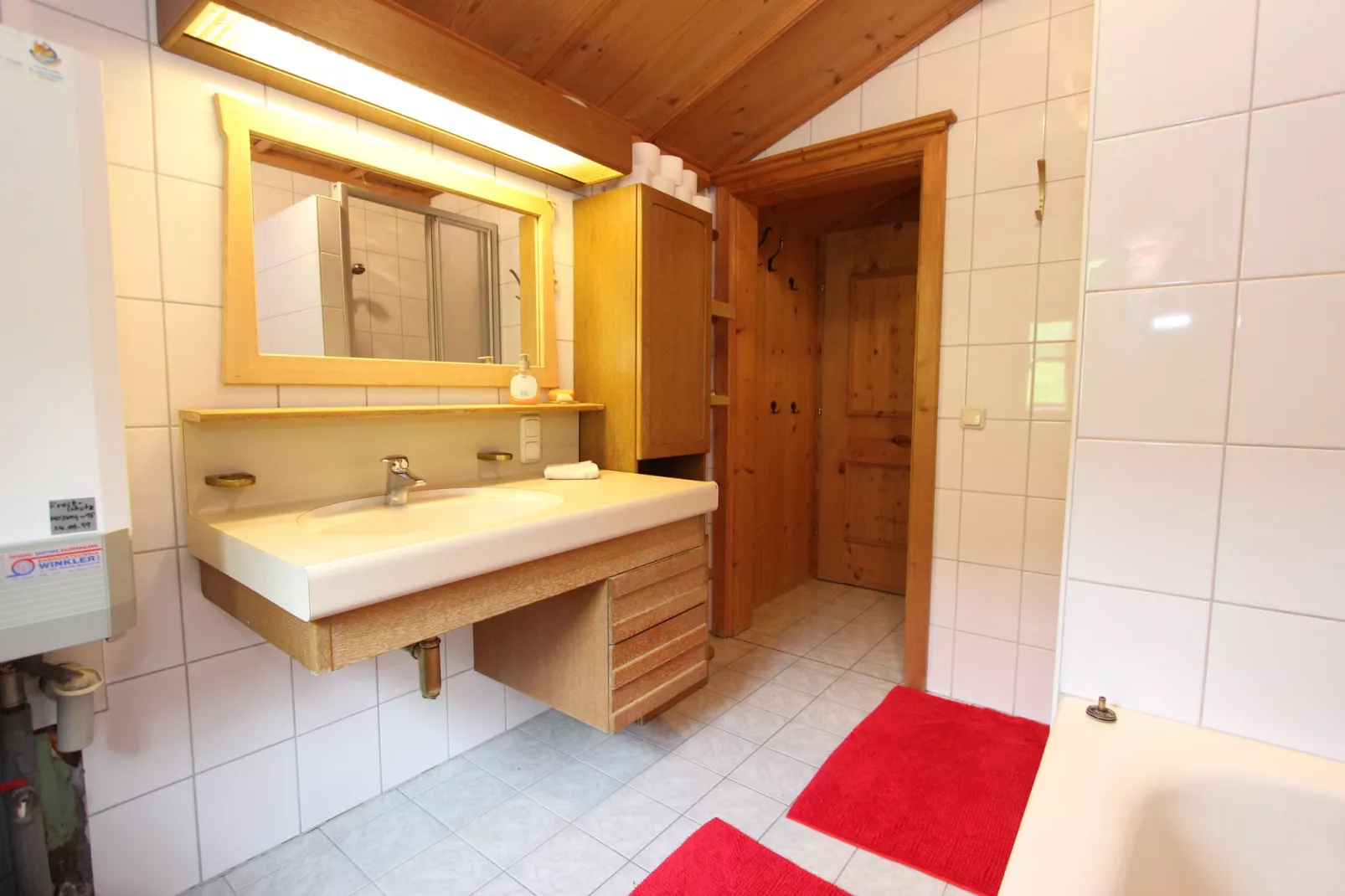 Am Berg-Bathroom