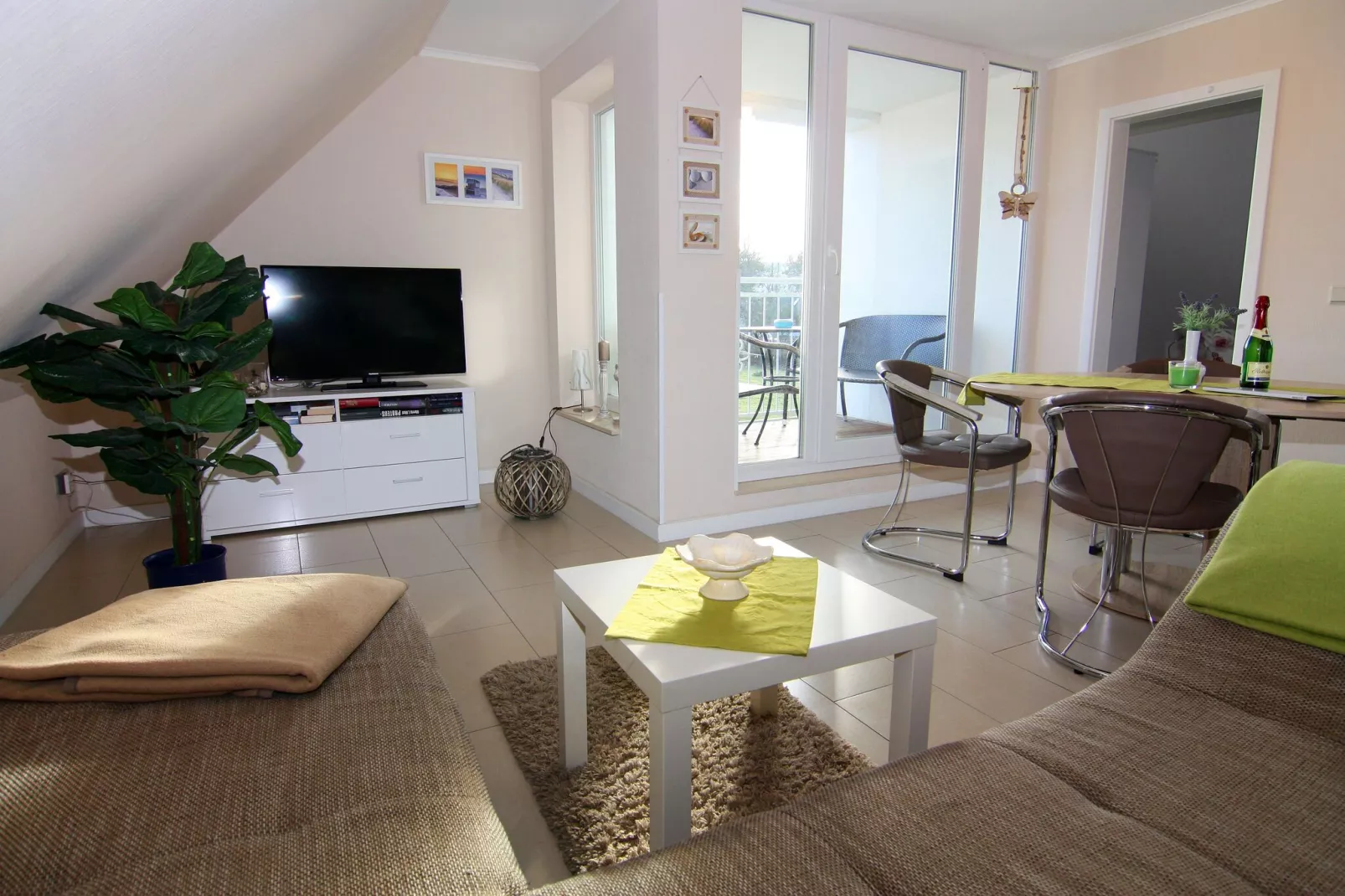 5-Raum-Wohnung für 8 Personen-Living room