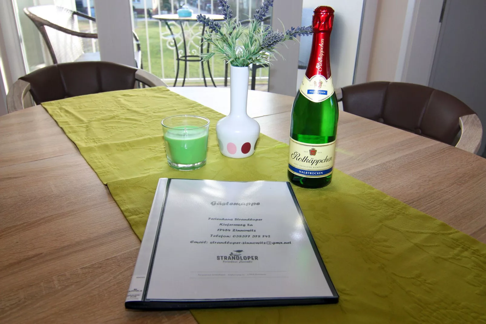 5-Raum-Wohnung für 8 Personen-Dining room