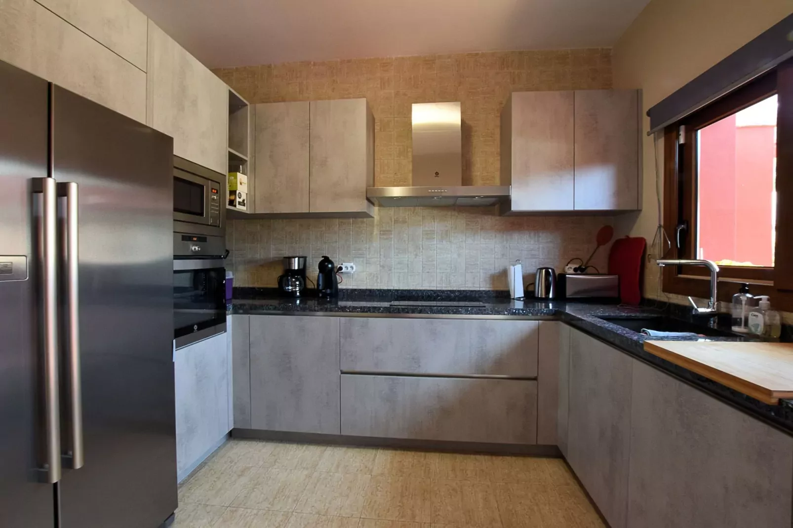 La Perla Escondida-Kitchen