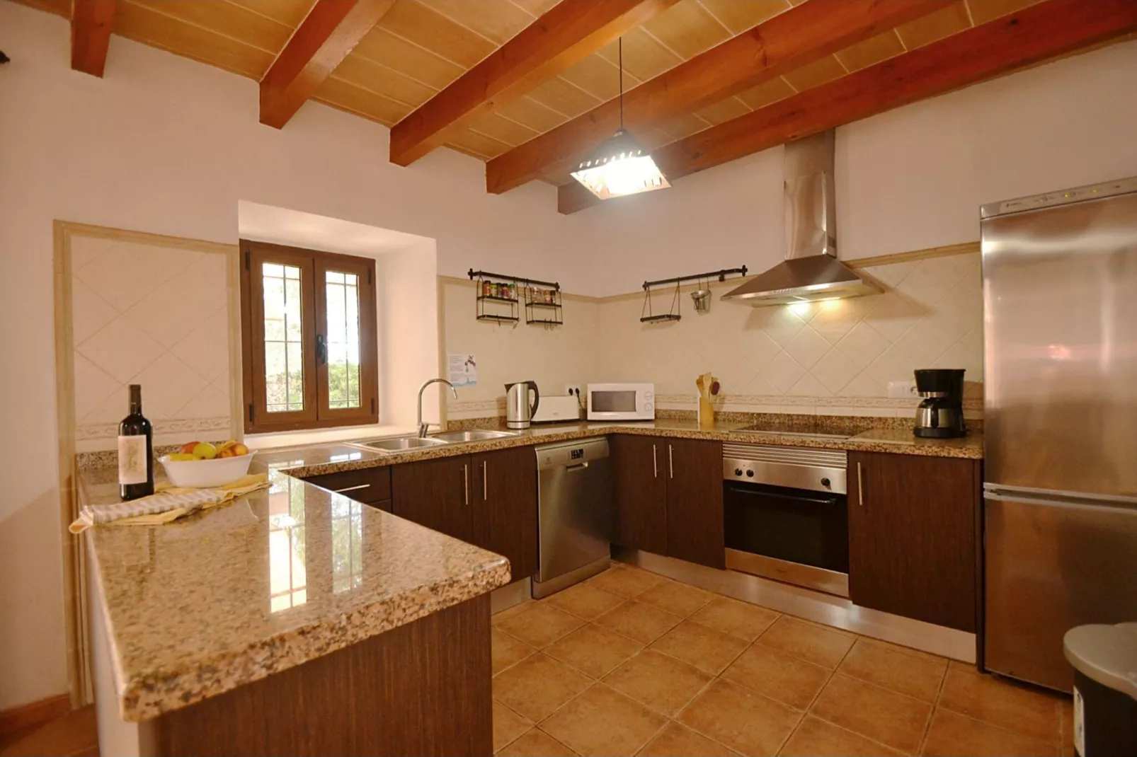 Xim Vell-Kitchen