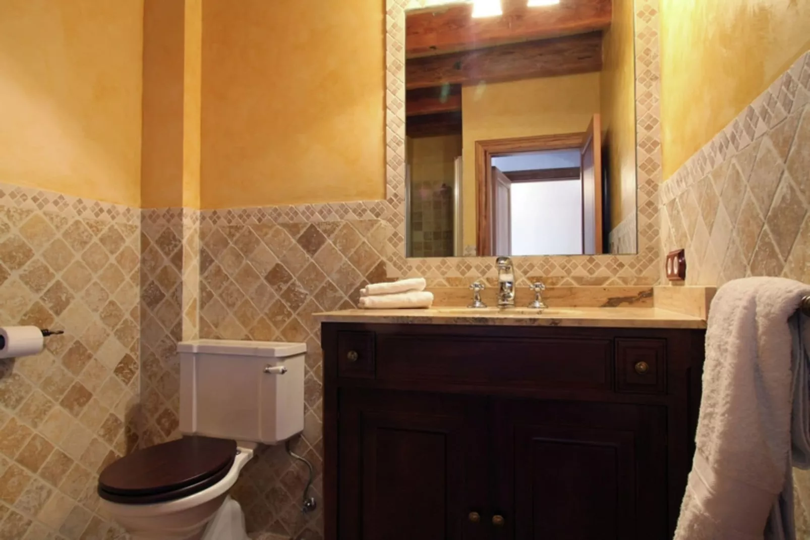 Holandis-Bathroom