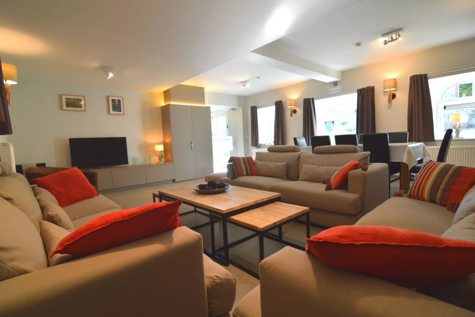 Ondenval-Living room