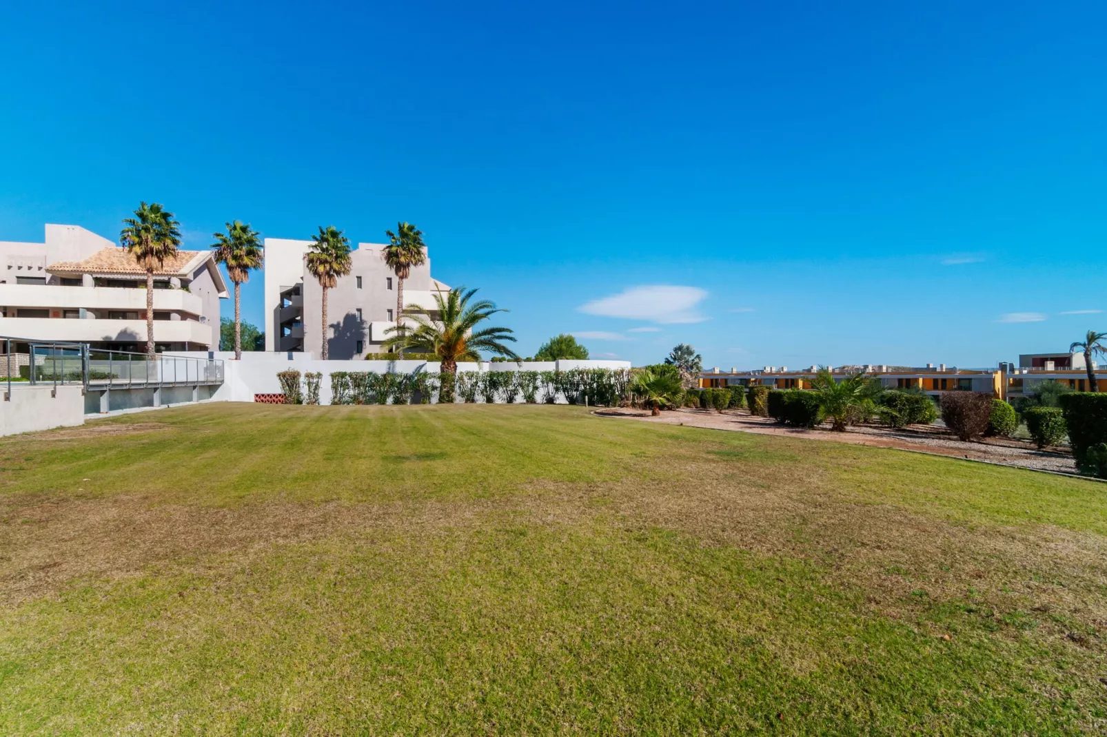 Valle del Este-Gardens in summer