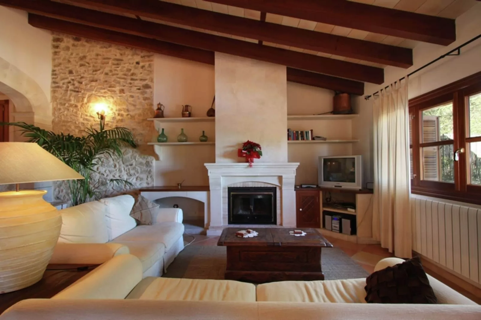 Petit-Living room