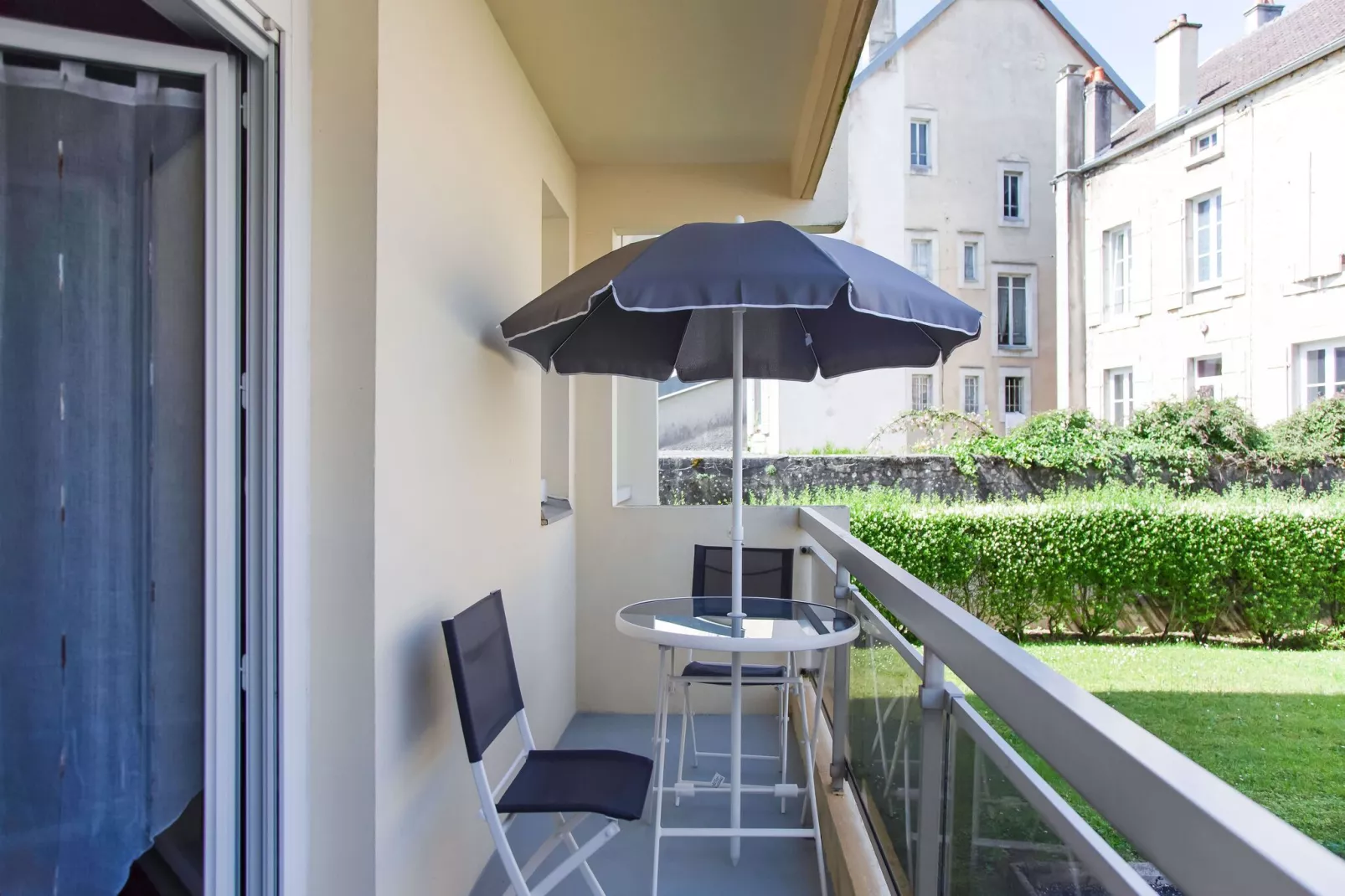 APPARTEMENT CHAUMONT / DUBOIS-Terrace balcony