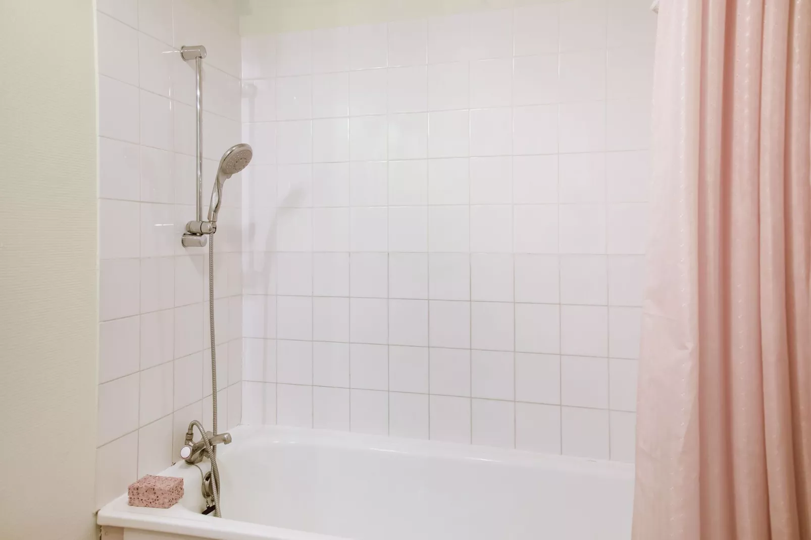 APPARTEMENT CHAUMONT / DUBOIS-Bathroom
