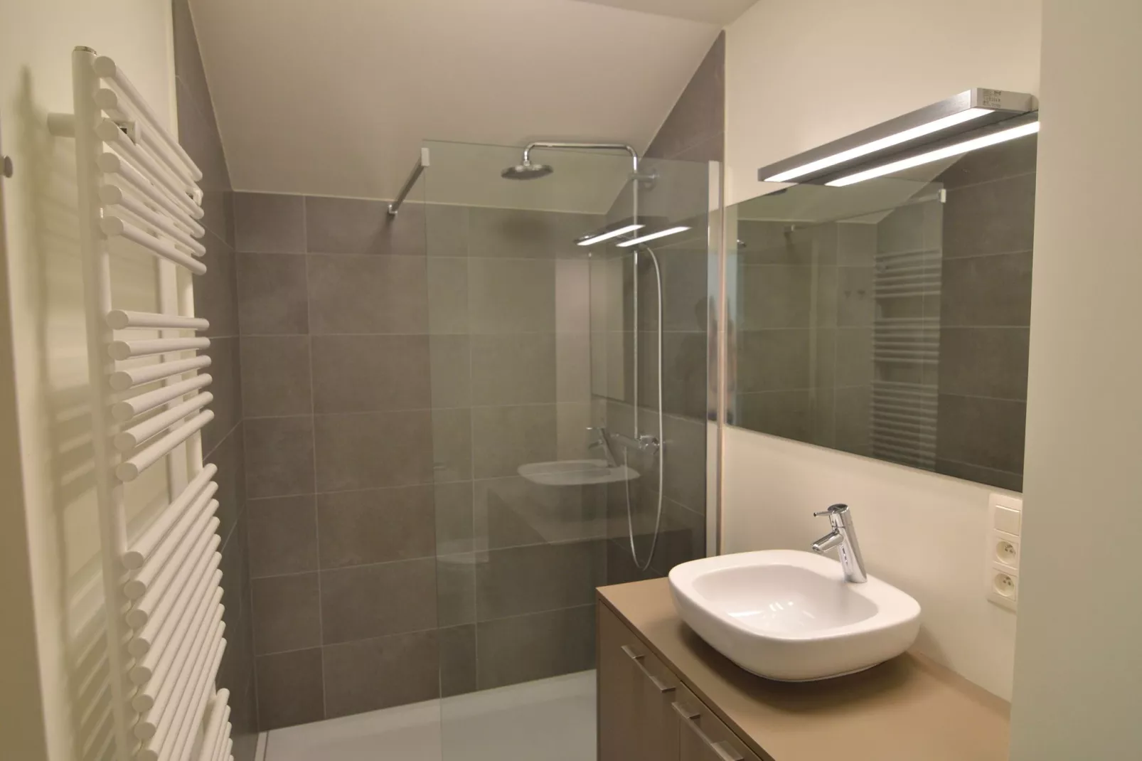 Ondenval-Bathroom