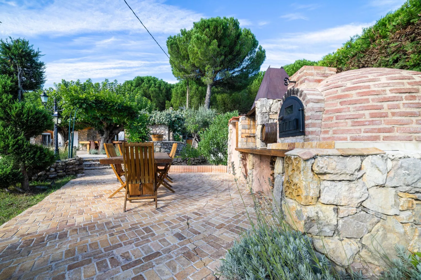 Villa Les Arcs sur Argens-Gardens summer