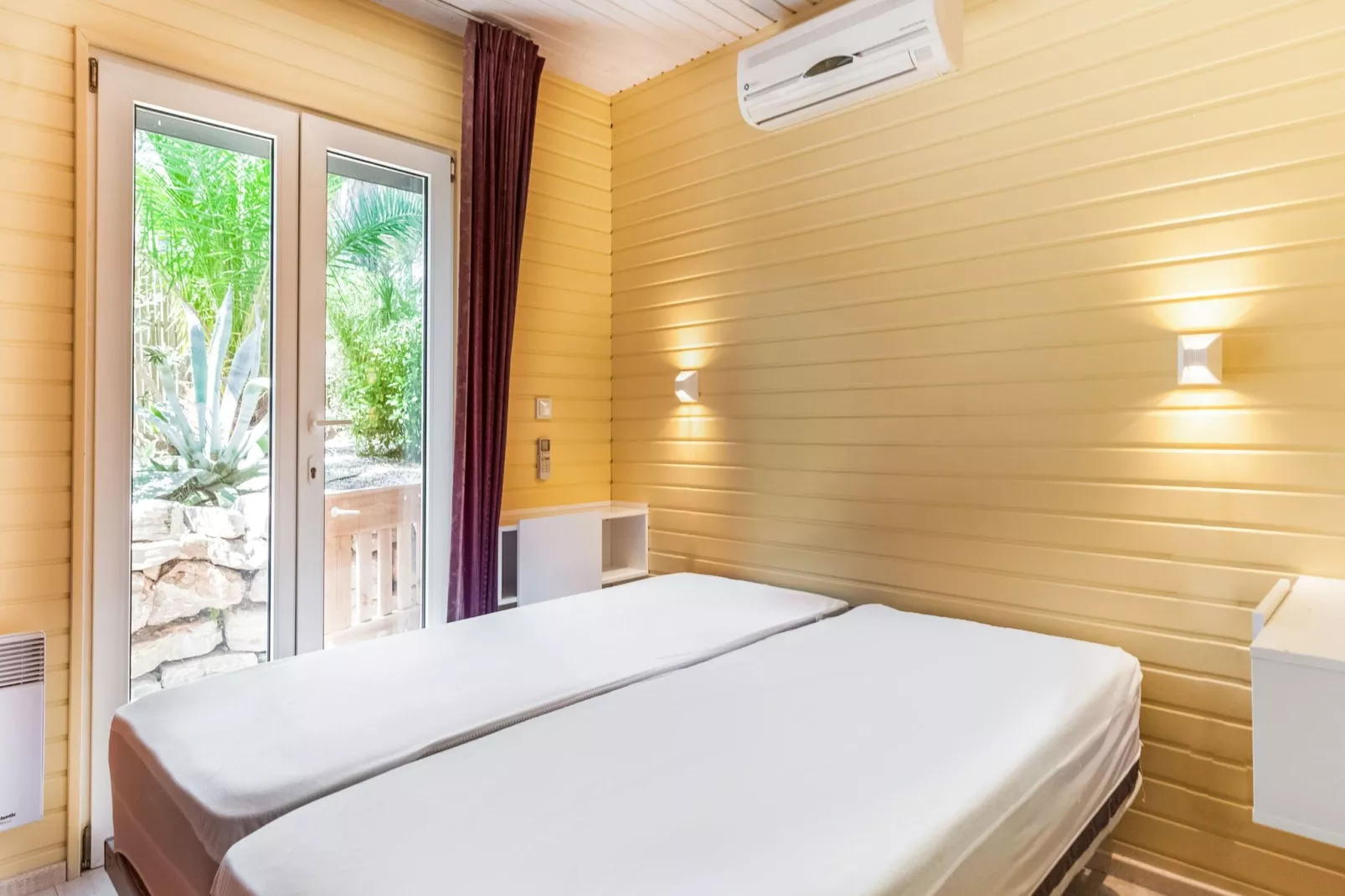 Lavande-Bedroom