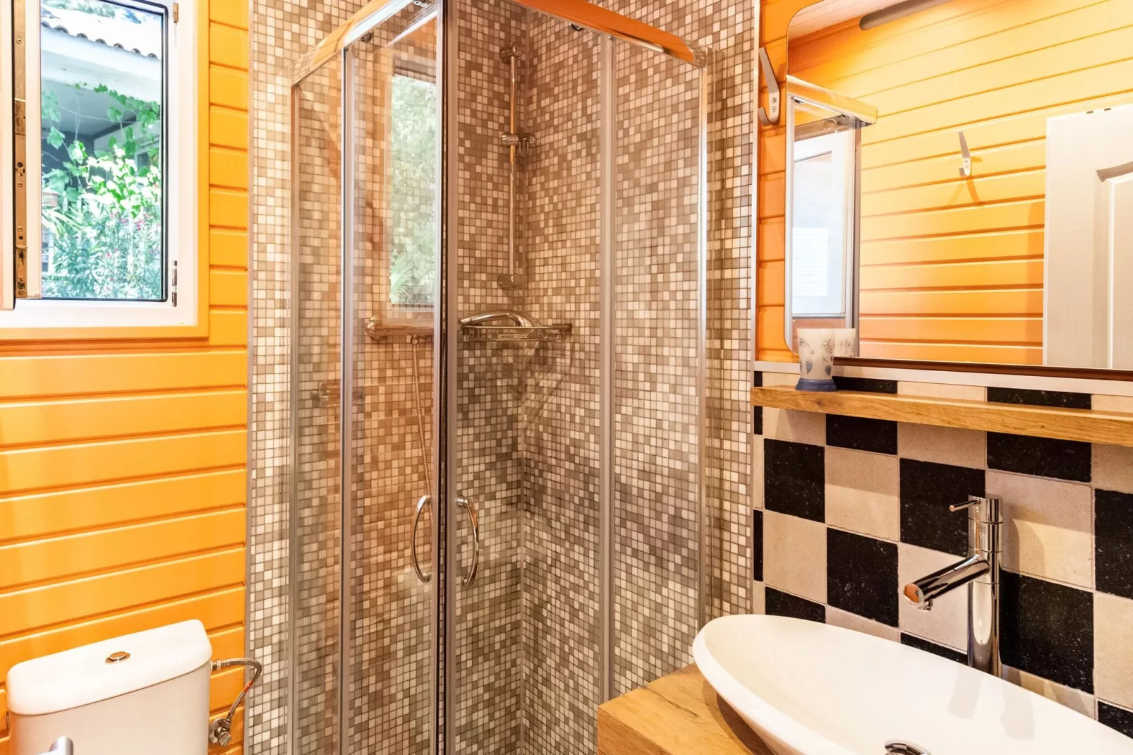 Lavande-Bathroom